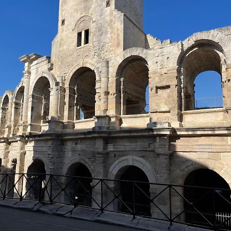 Duplex Avec Vue Sur Les Arenes Apartamento Arles Exterior foto